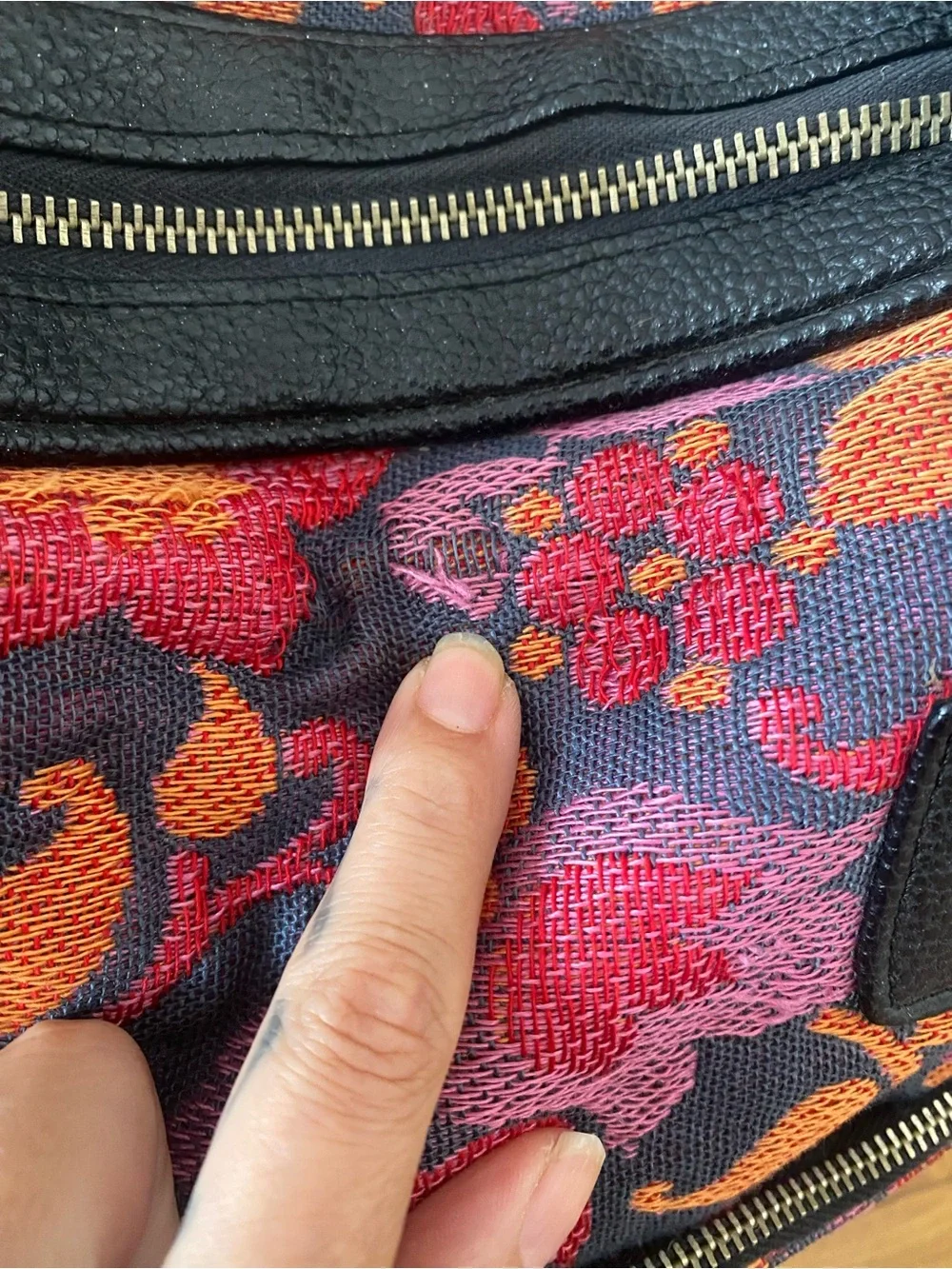 Vintage 70’s Floral Tapestry Travel Tote Bag Rare